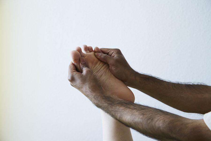 Massage des pieds et des jambes
